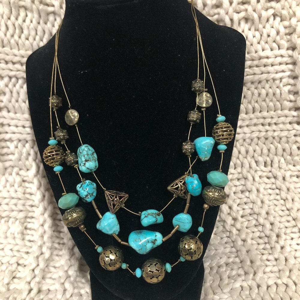 Chico's statement / bib necklace dyed howlite